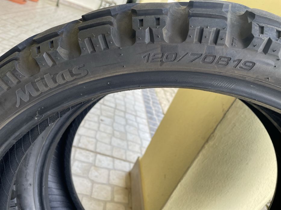 Pneus “Mitas enduro trail”