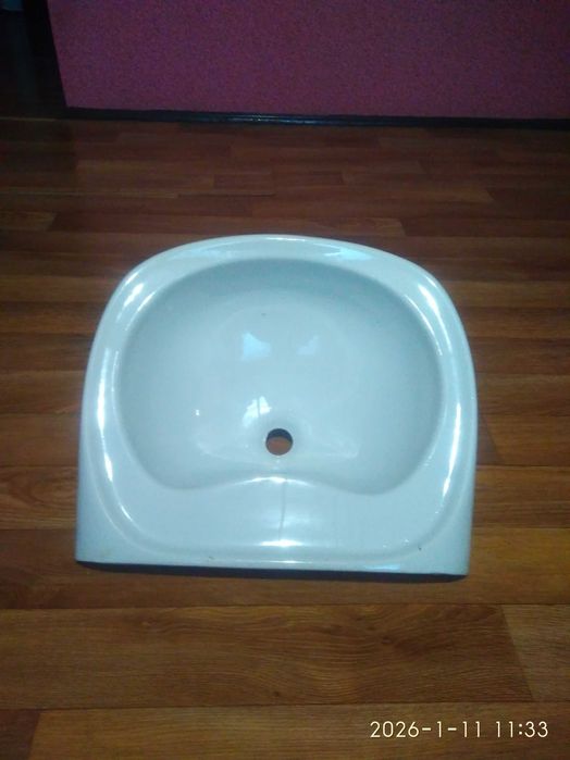 Умывальник в ванную