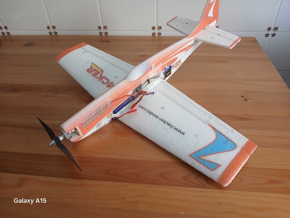 Avião RC Mini STREGA