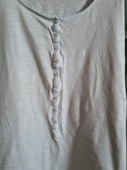 Blado błękitna bluzka