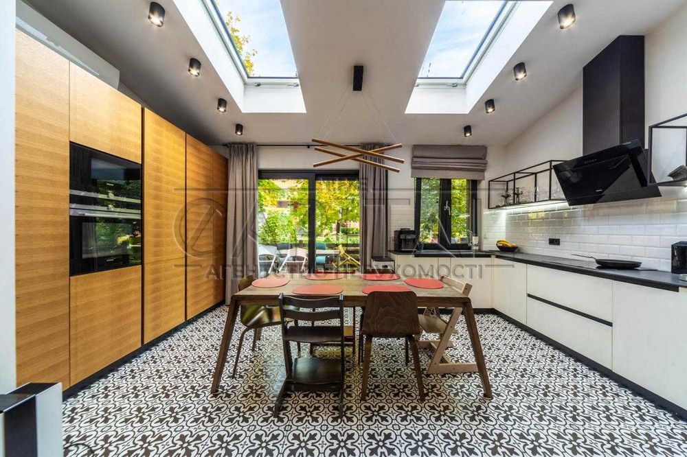 Продажа  автономного таунхауса, Плюты, Обуховский р-н