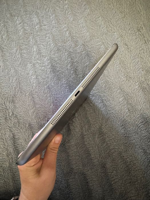iPad Air -64 Gb.