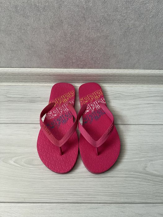 Оригінальні вʼєтнамки Adidas, US 7-8