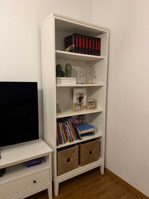 Estante IKEA IDANÄS 81x39x211 cm