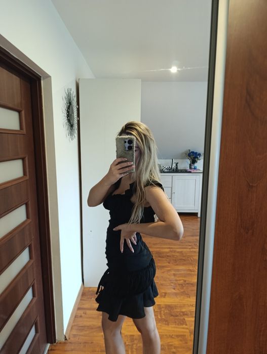 Sukienka marszczona serce dekolt kobieca falbanki XS s