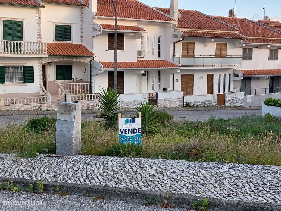 Terreno com 320m2 para construção de moradia, Nazaré