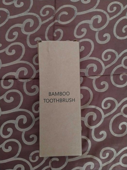 Conjunto de 8 escovas de dentes de bambu