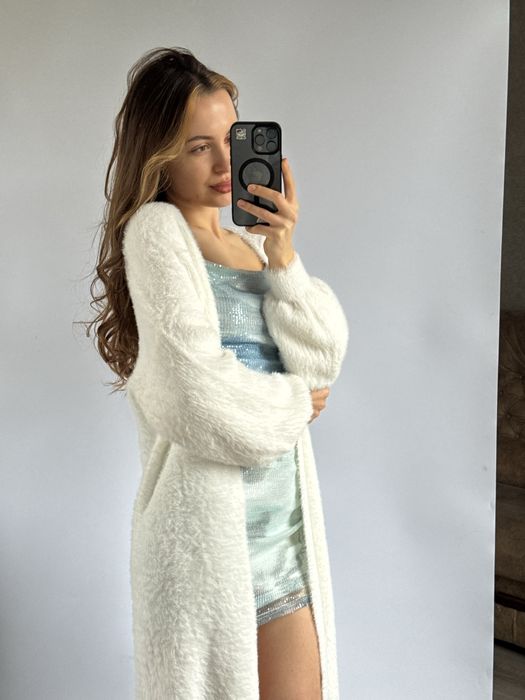 Міні сукня в паєтках на металевих брительках розмір s