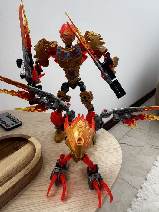 Lego BIonicle Таху+тотемна тварина(2набори)