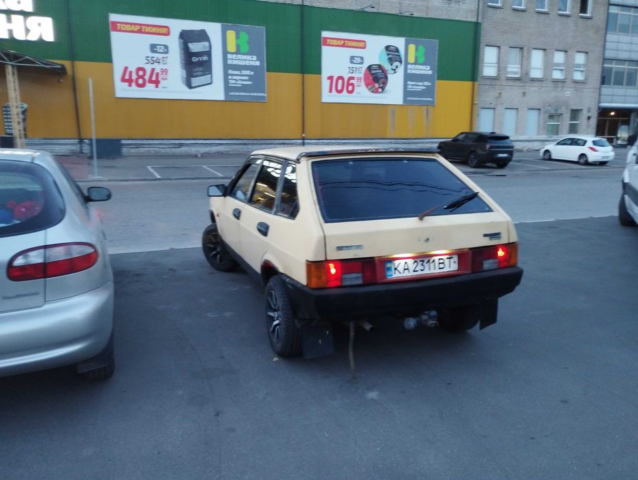 Автомобиль ваз 2109