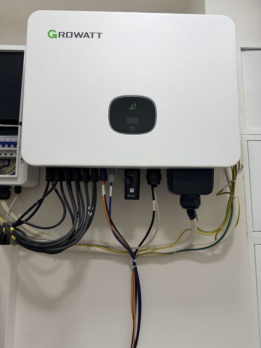 Продам гібридну сонячну систему Growatt з HV батареєю 15 кВт·год