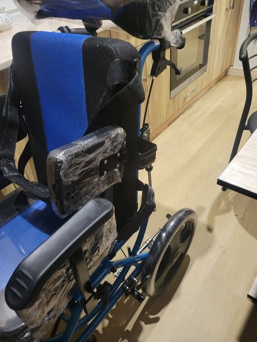 Нове інвалідне крісло