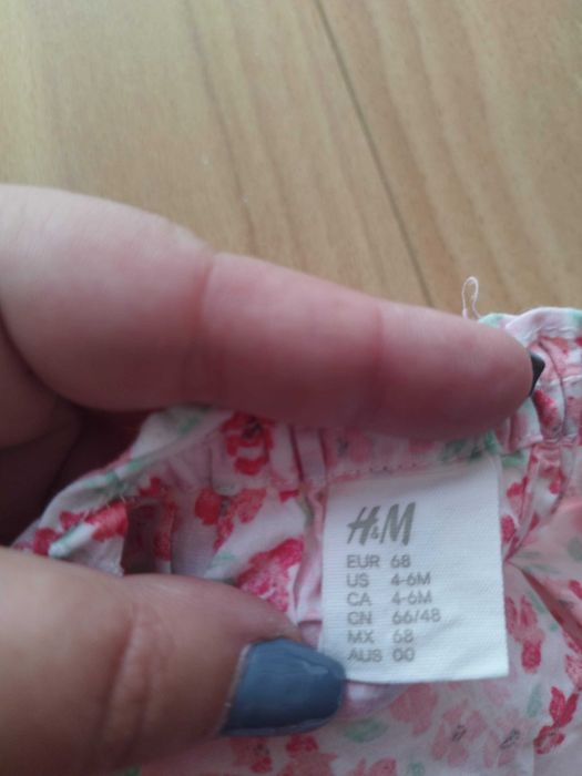 Macacão H&M muito fresco 4-6m