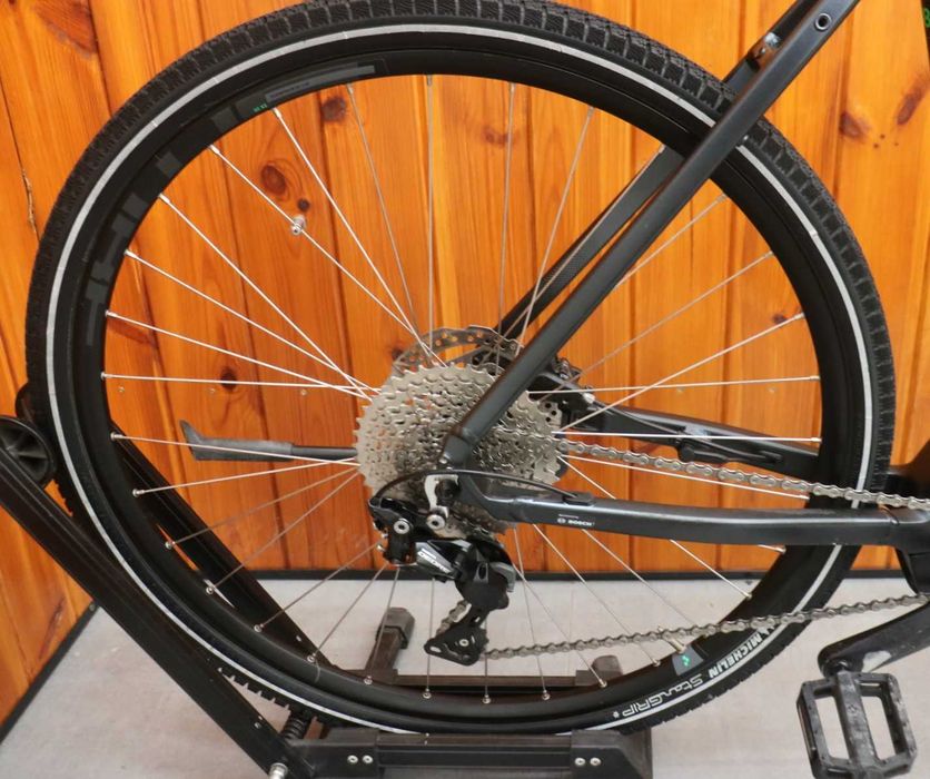 Rower elektryczny Cube Cross Pro. I inne rowery