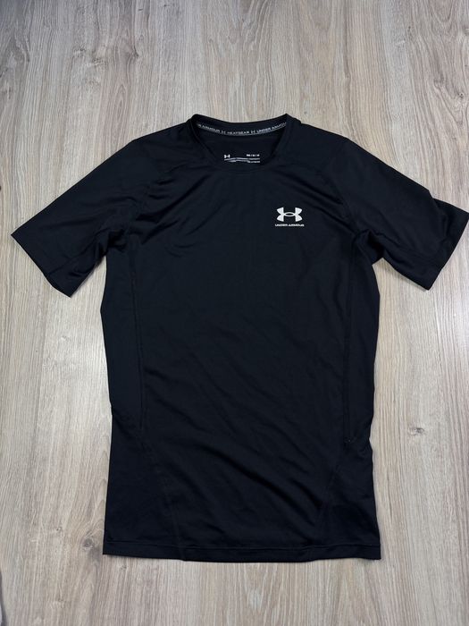 Under armour koszulka kompresyjna treningowa rozmiar M meska czarna stan bardzo dobry