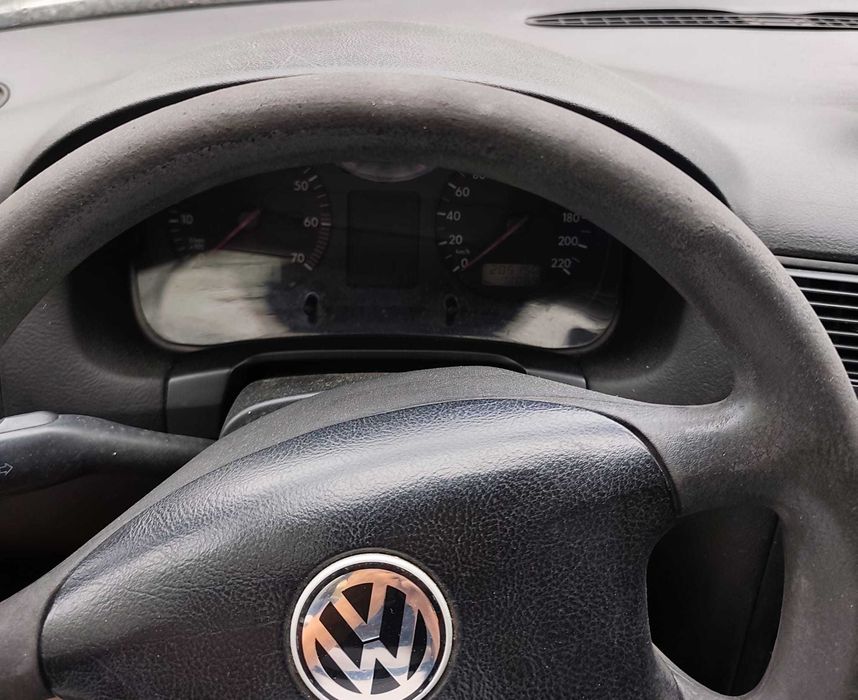 VENDO - VW Golf 2001 foto 4