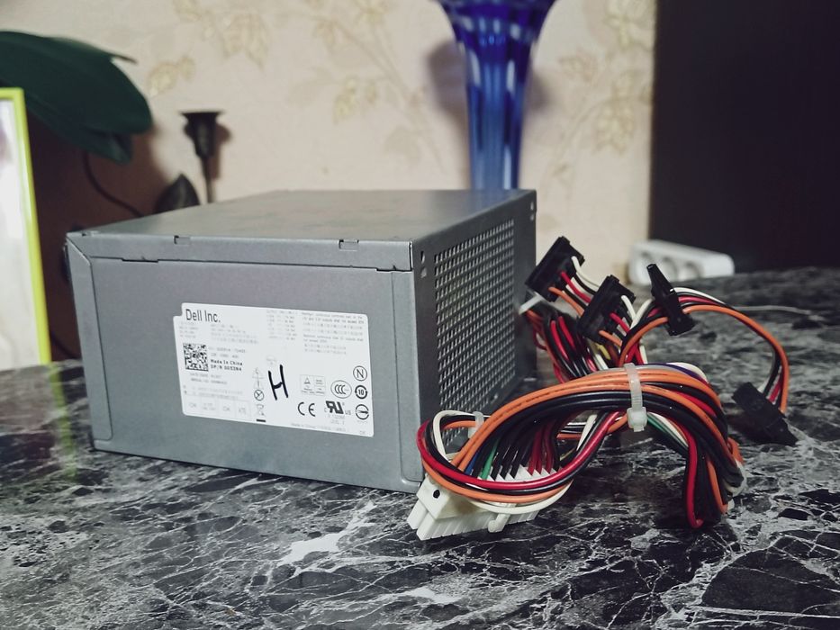 Блок Живлення Dell Inc L265AM-00 (блок питания 265 Вт) на ПК