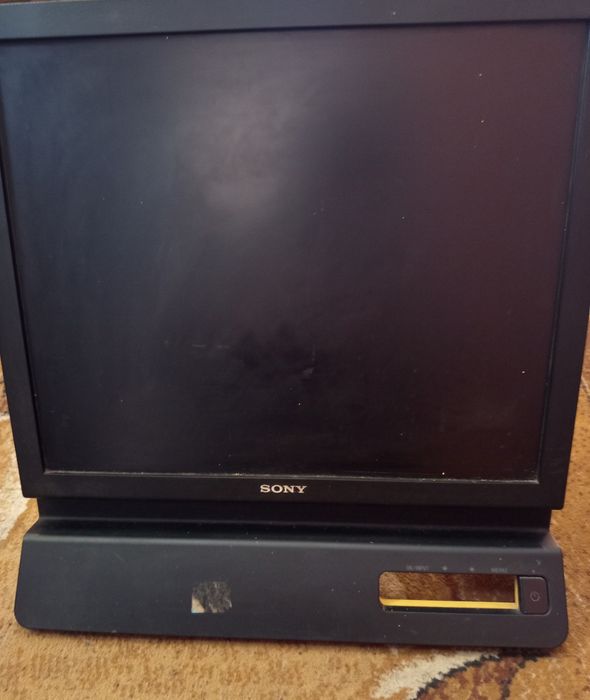 Монітор SONY : SDM-E96D