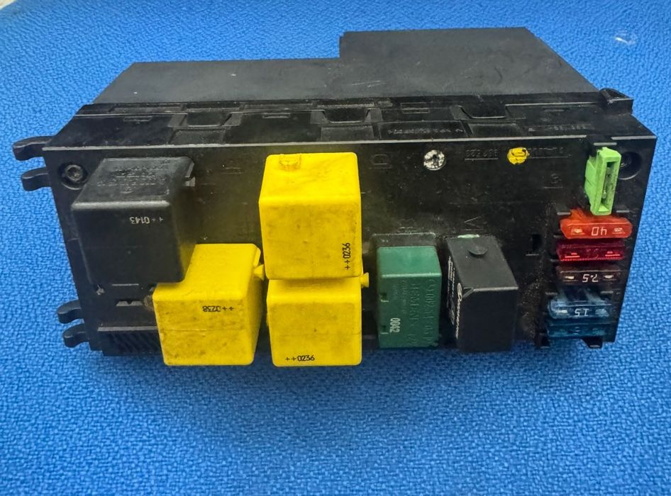 Sam frente Mercedes E Class W210