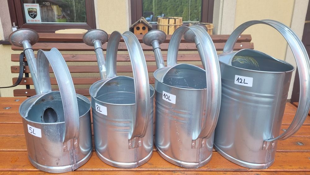 konewka metalowa,podlewaczka,konewka ocynkowana z sitem ozdoba ogrodow