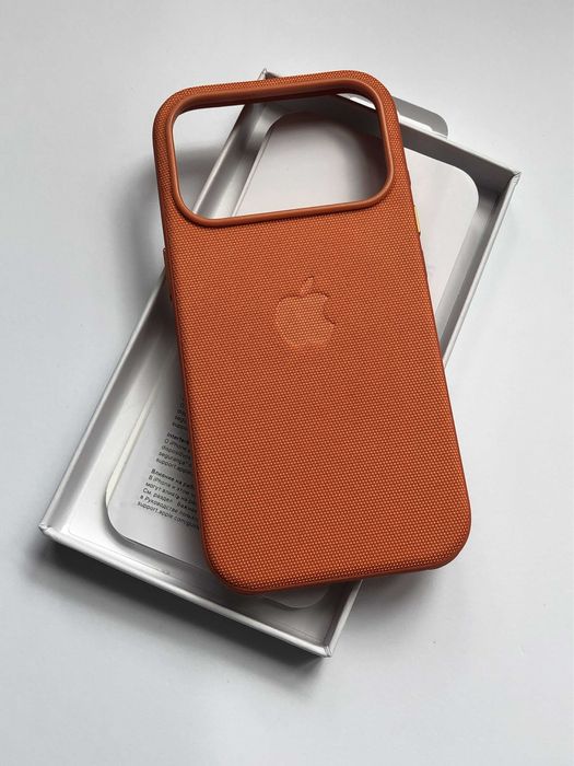Чохол TechWoven True Orange iPhone 17 Pro Magsafe iPhone 18 Pro чехол айфон 18 Про AI Button 17 Про