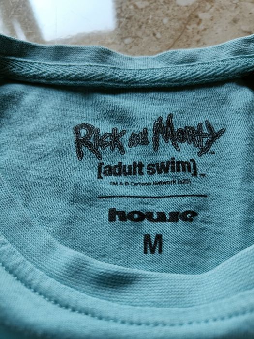 Koszulka House z nadrukiem.