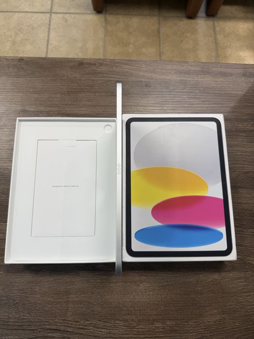 Open Box iPad 11 a16 256gb Silver Wifi