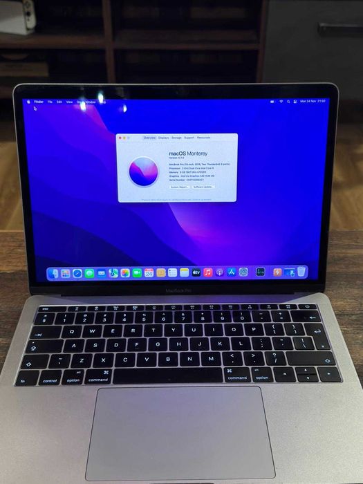 MacBook Pro 13” i5 8GB 256GB
