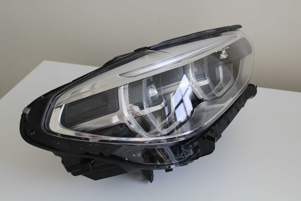 Farol Dianteiro Direito Full LED BMW X3 (G01) / X4 (G02) (2017–2021)