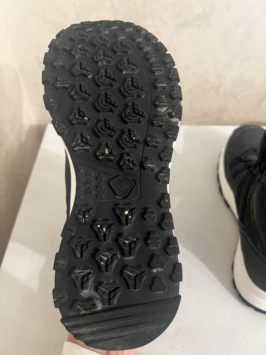 Зимові підліткові фірмові чоботи Quechua