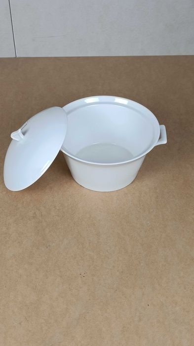 Waza do zupy z pokrywą ceramiczna biała - OUTLET