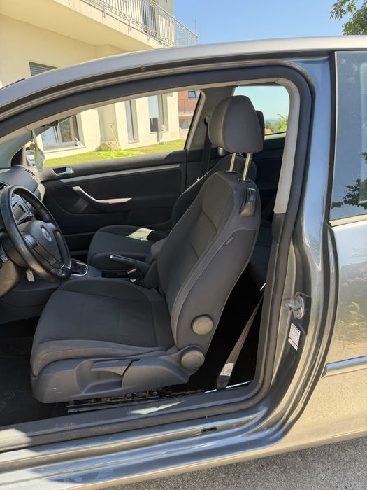Vw golf v 2portas impecavel