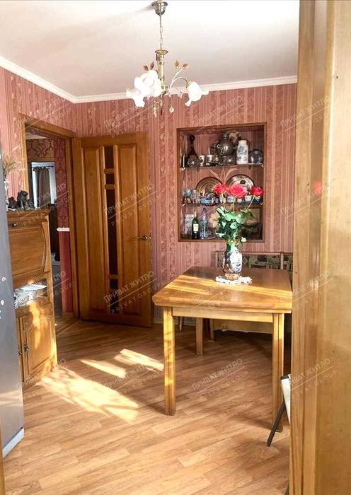 Будинок із земельною ділянкою 1 га, неподалік від міста Решетилівка