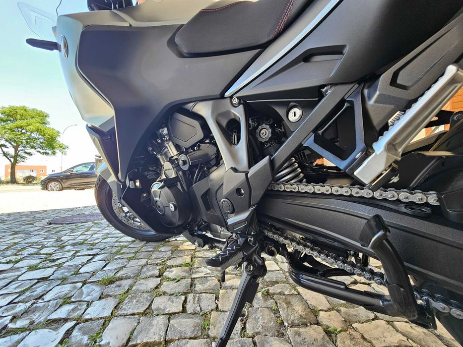 Honda NT 1100 DCT de 2024 com apenas 375 kms com garantia