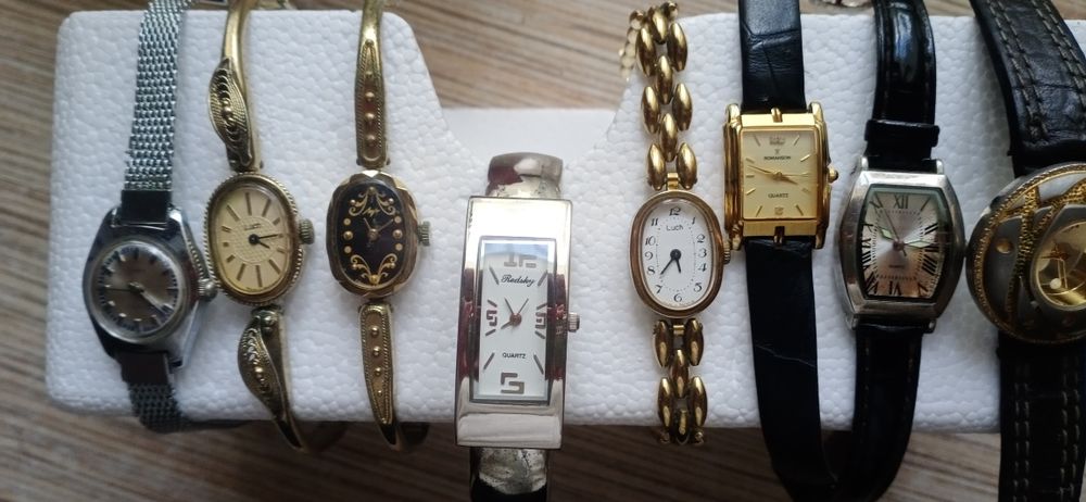 Женские наручные часы