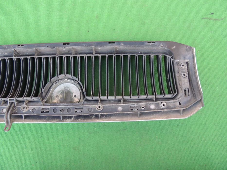 Atrapa grill emblemat 9102 Skoda Fabia 1 I 99,00,01,02,03,04,05,06-08