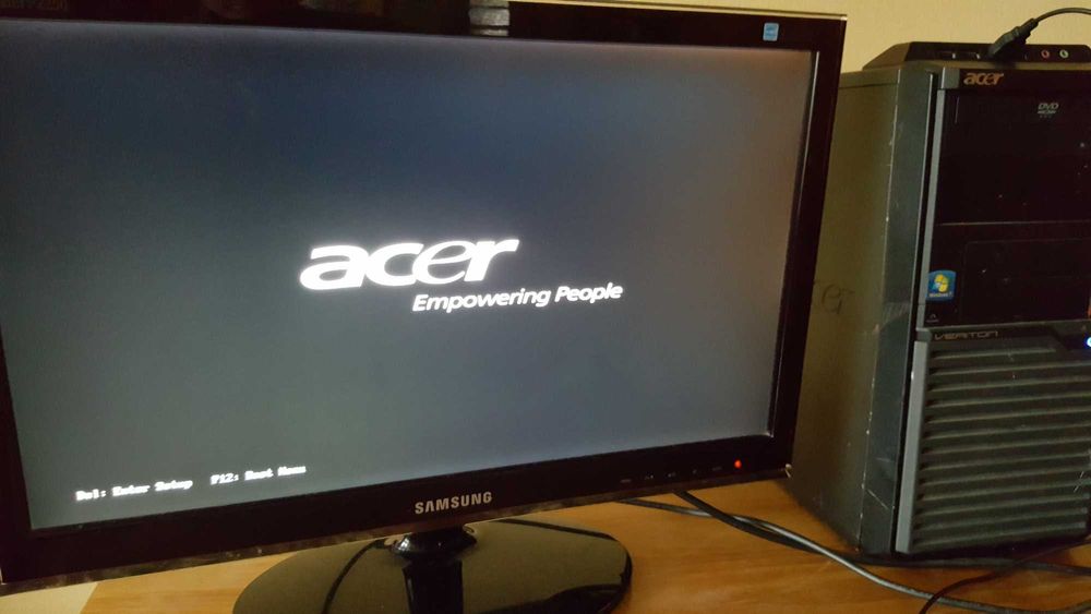 Komputer stacjonarny Acer Veriton M221