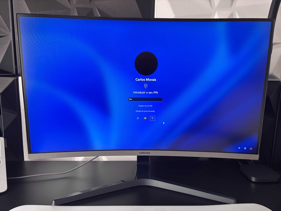 Monitor Samsung                         .