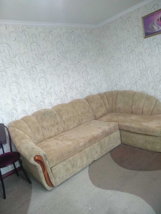 Продам диван в гарному стані