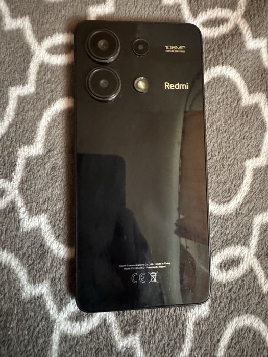 Телефон Redmi Note 13.