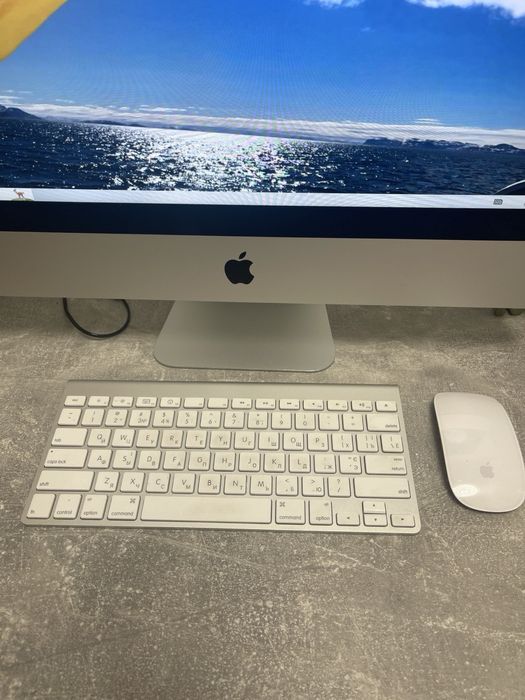 Apple iMac 16.2  2015 року 21.5 екран  8GB. SSD 1T