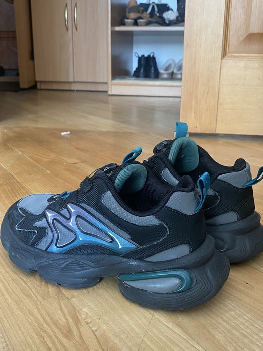 Кросівки на хлопчика