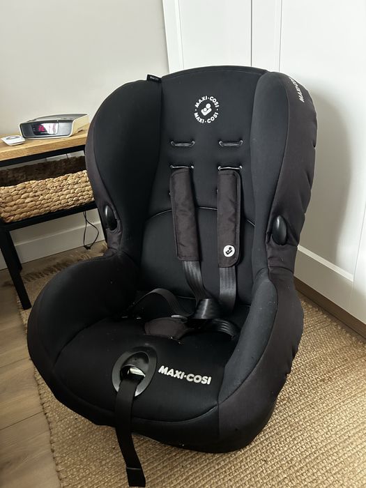 Maxi Cosi Priori SPS fotelik czarny jak nowy 9-18 kg