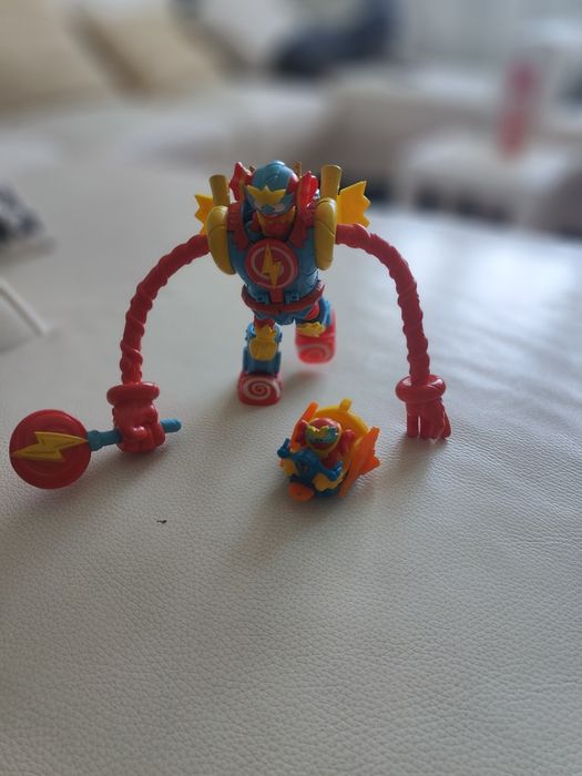 SUPERTHINGS Superbot Sugarfun