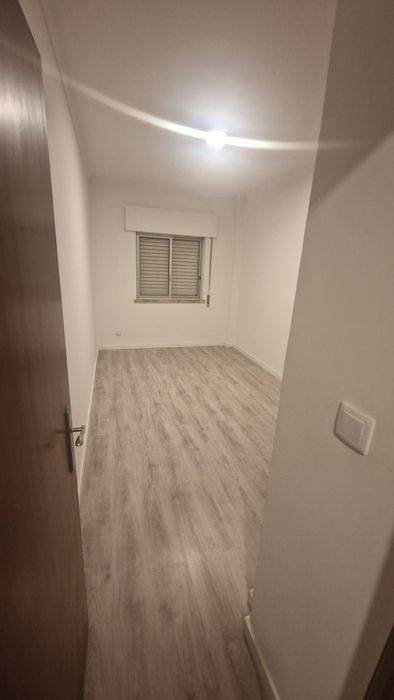 Optimo Apartamento Remodelado T1 no centro da baixa da banheira
