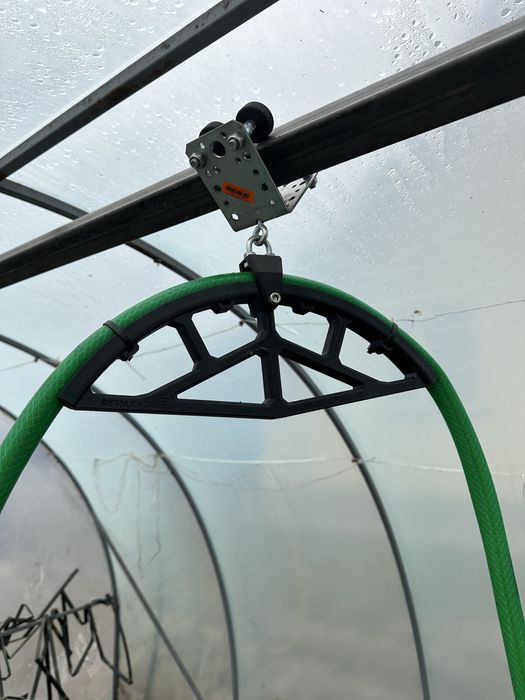 Система поливу для теплиці