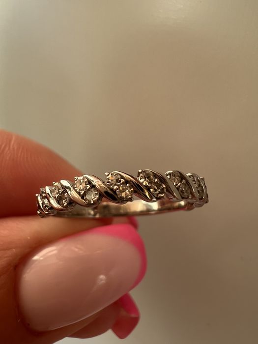 Золотое кольцо с бриллиантами р.16 /0,28ct белое золото 585 пробп