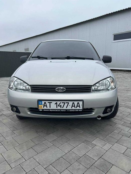 Лада Калина 1117 універсал 2011 рік машина в рідній фарбі не бита