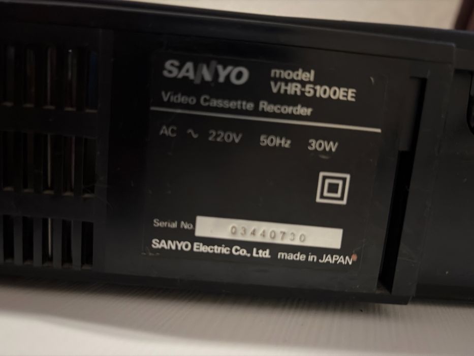Відеомагнітофон SANYO VHR-5100EE (Japan) VHS, ретро