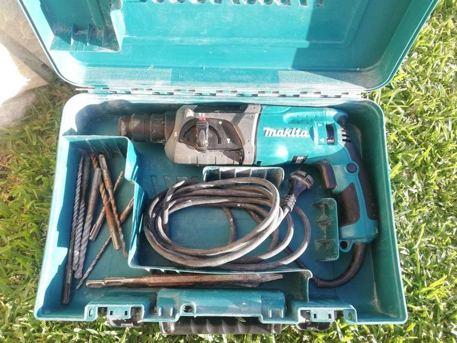makita mini martelo eletrico com varias brocas escopalo e ponteiro
